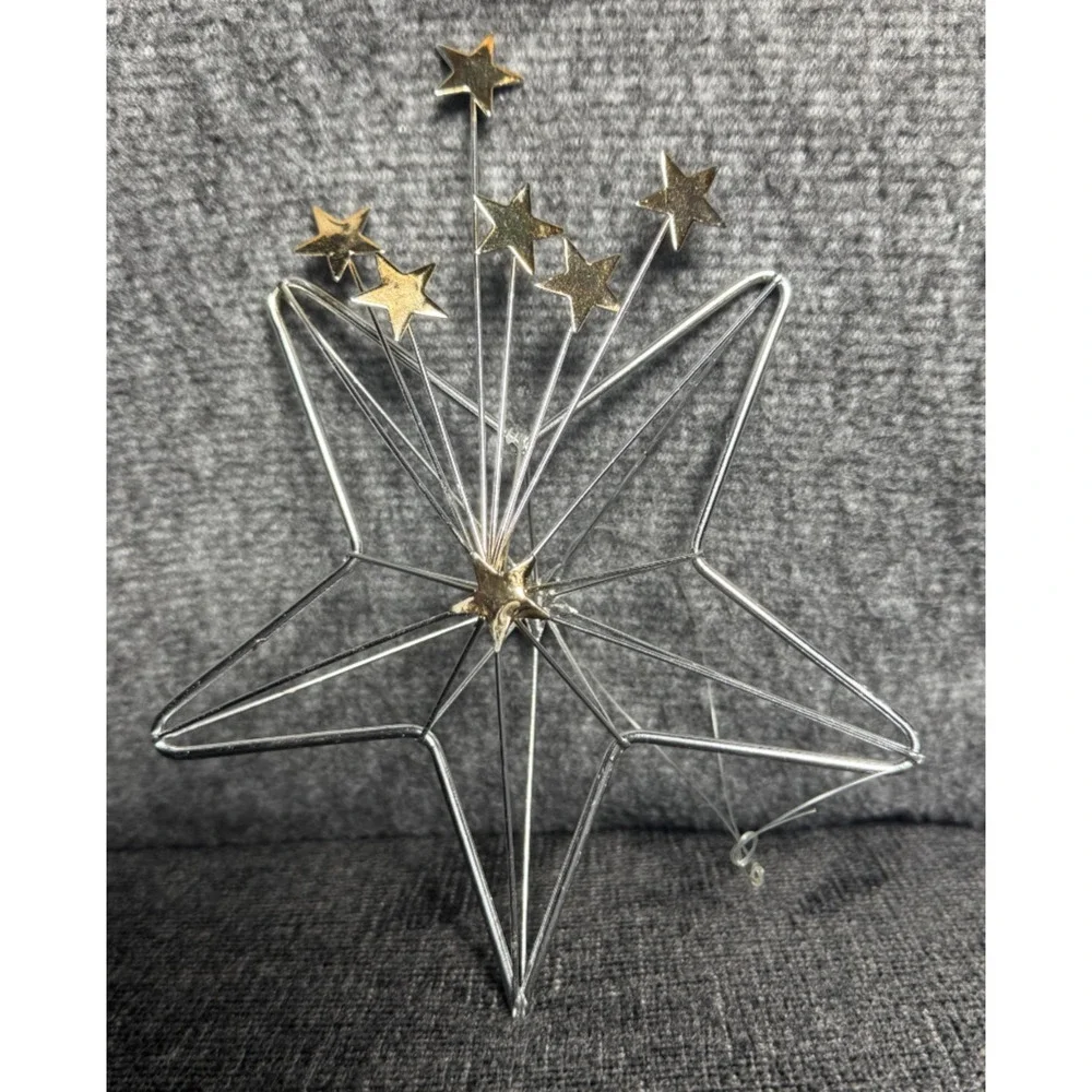 Department 56 - Silver/Gold Wire Star Ornament - 6”